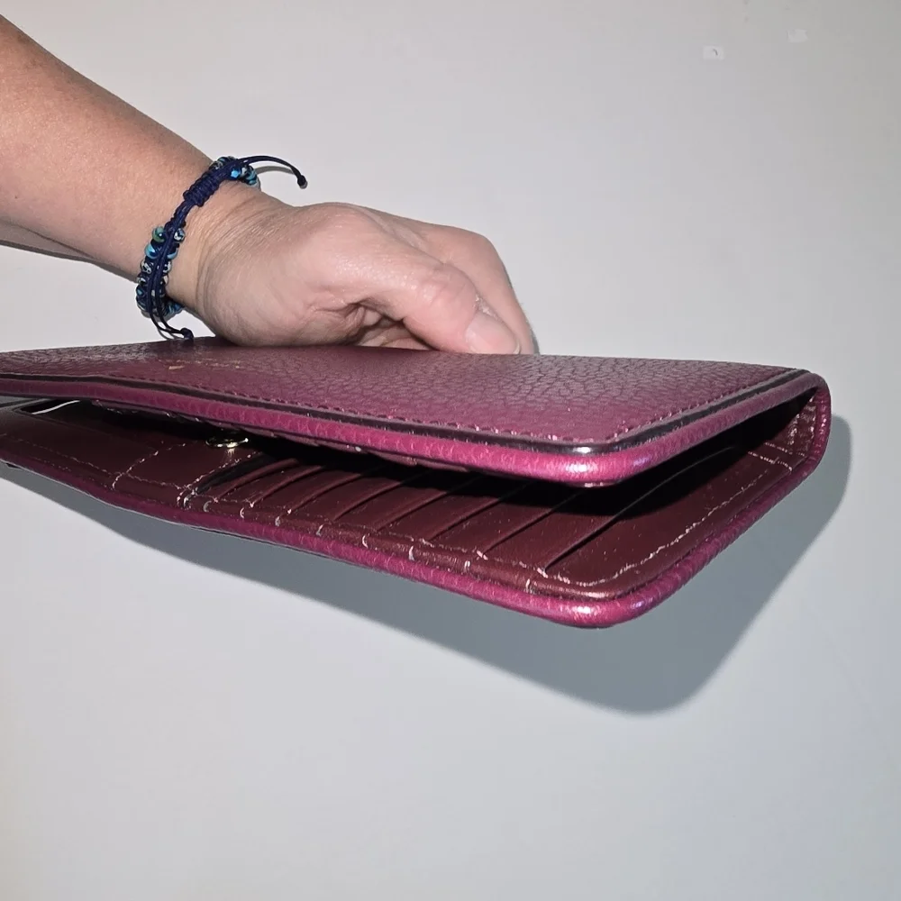 Kate Spade bifold wallet - Picture 3 of 15